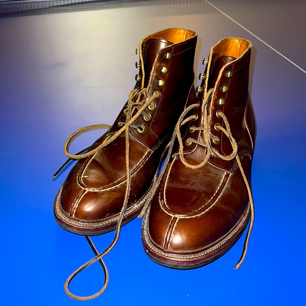 Gorgeous Grant Stone Reddish Brown Leather Boot